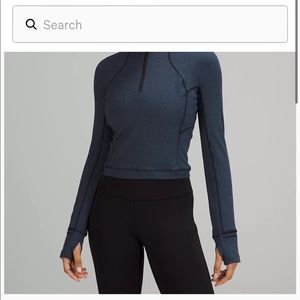 Lululemon rulu cropped, half zip. Brand new. Never worn.